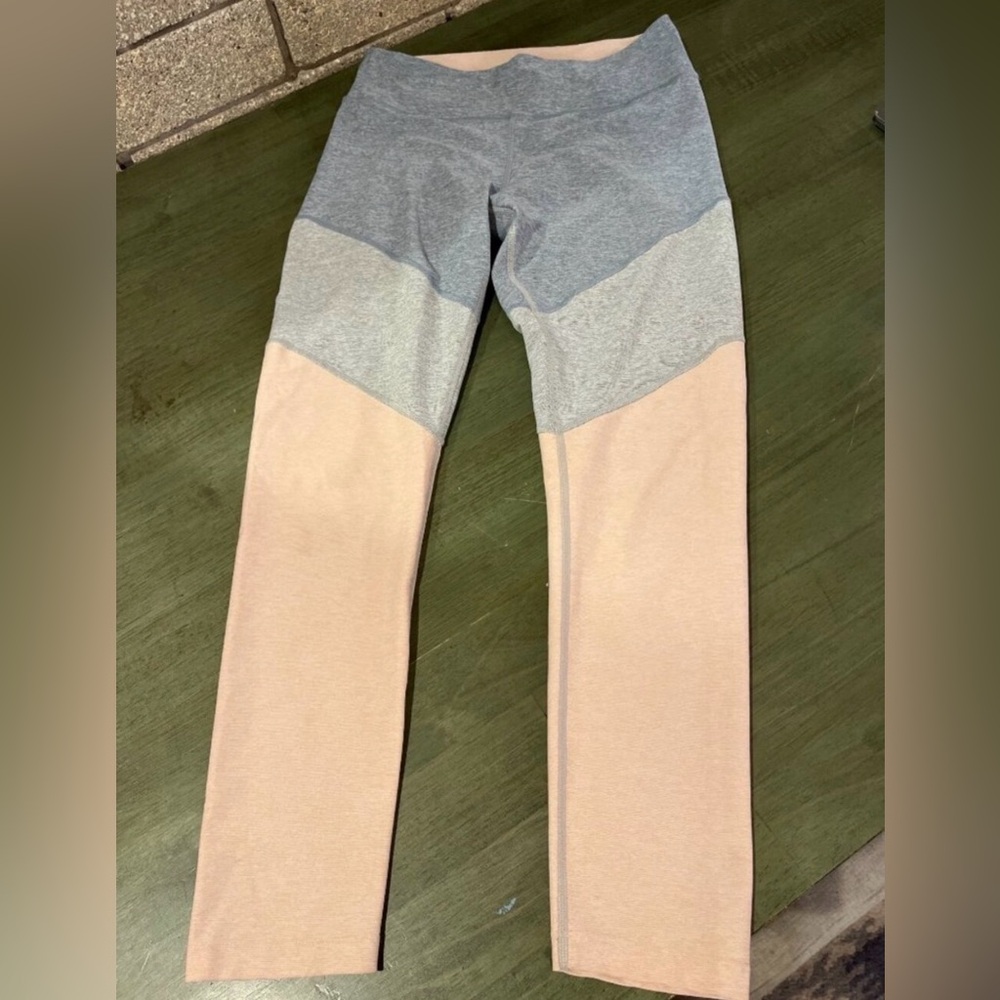Outdoor Voices Colorblock Leggings Women’s Gray & Peach Stretch Active